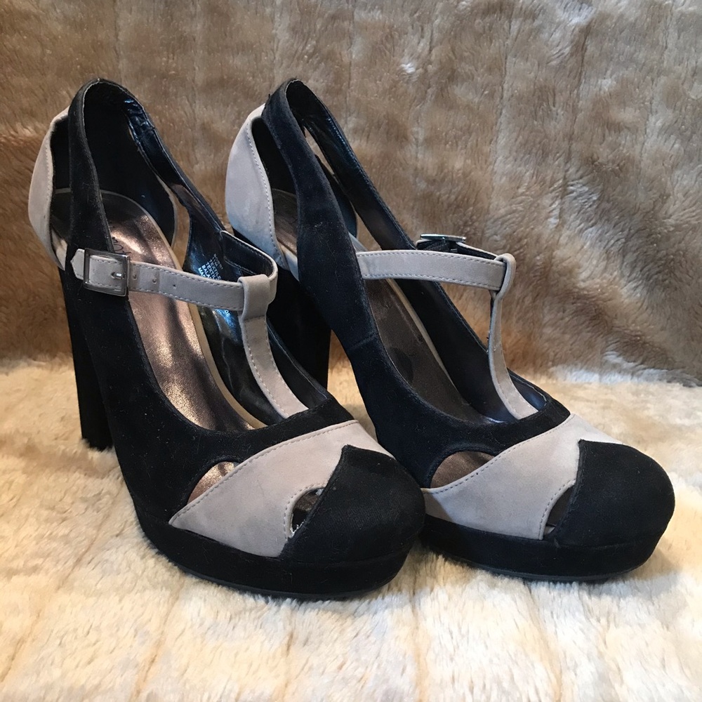 Size 11- Y-not? Platform shoes